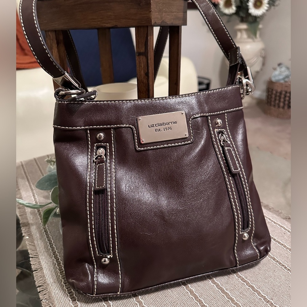 Liz Claiborne | Brown Pebbled Faux Leather Zippered Crossbody Bag